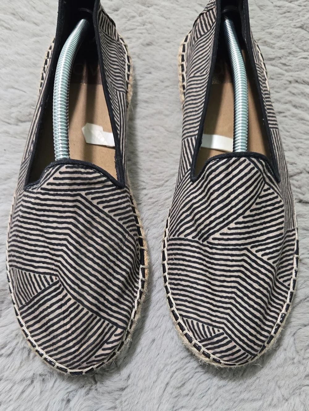 DV Dolce Vita espadrilles slides slip ons size 8.5